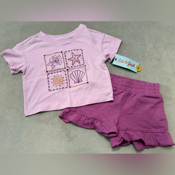Cat & Jack Other - Cat & Jack Girls 2T 2-Piece Outfit Set Purple Graphic Tee & Ruffle Shorts NWT